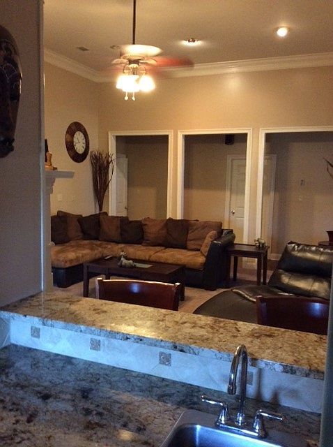 2nd image of 787 Jasmine Ct