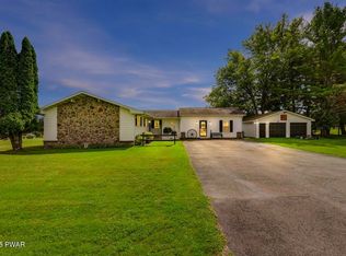 15 Butternut Flts, Beach Lake, PA 18405