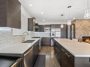 11929 Laurelwood Dr #11929, Studio City, CA 91604