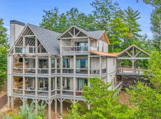 540 Overlook Dr, Blue Ridge, GA 30513