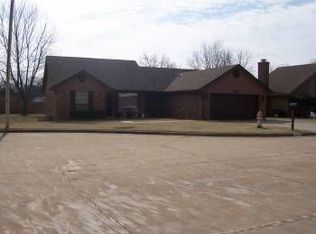 2406 Whispering Oaks Dr, Seminole, OK 74868