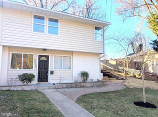 8005 Barlowe Rd, Landover, MD 20785