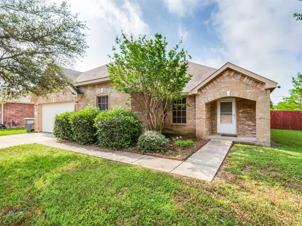 1320 Devine Dr, Lancaster, TX 75146