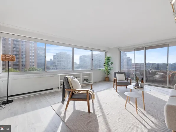 4515 Willard Ave APT 1203S, Chevy Chase, MD 20815