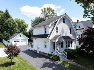 414 S Seward Ave, Auburn, NY 13021