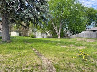 1093 Western Ave N, Saint Paul, MN 55117