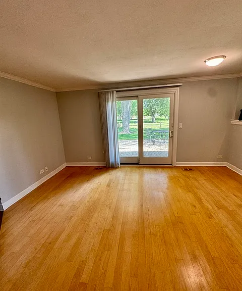 717 Slingerland Dr — Photo 2
