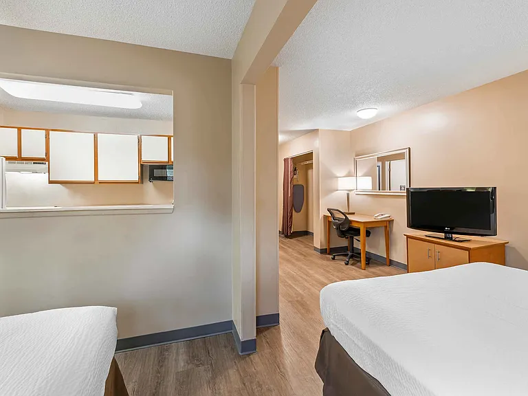 Studio Suite - 2 Queen Beds