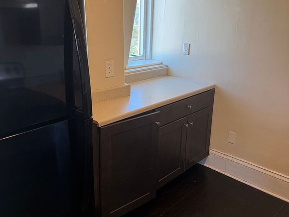 3rd image of 11 Pleasant St #2