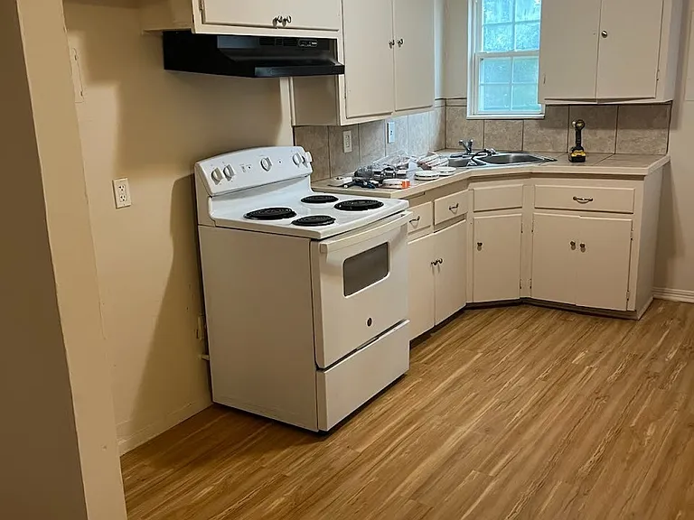 1600 Breckenridge Dr — Photo 12