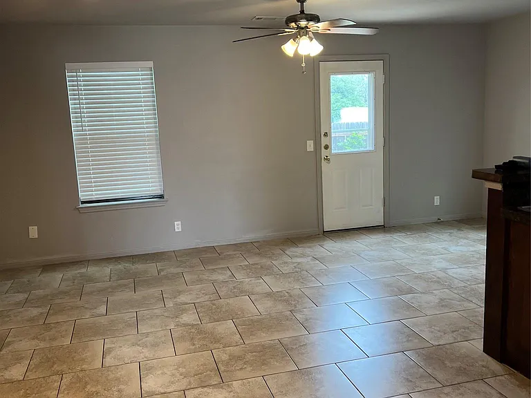 1036 Drovers Cv — Photo 4