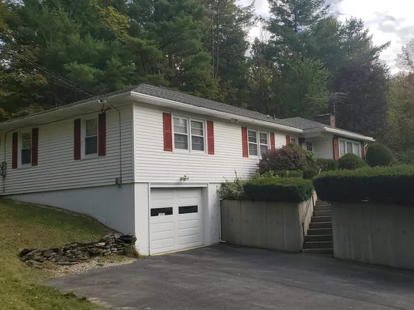 1557 N Pownal Road, Pownal, VT 05260
