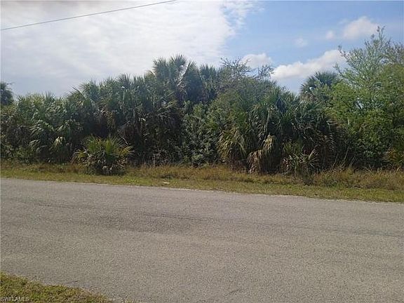 2nd image of 2605 N Hanna Avenue