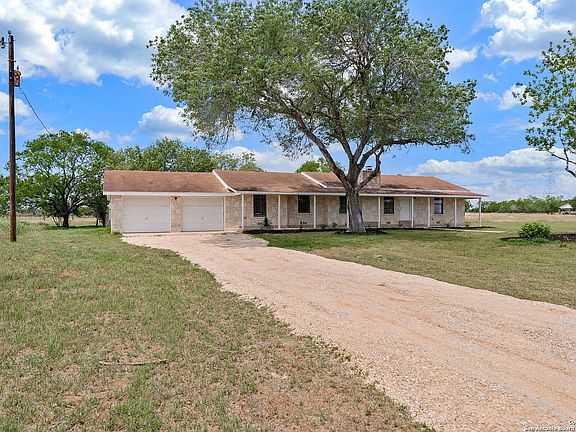 2nd image of 454 COUNTY ROAD 223