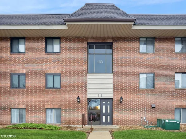 111 E Janata Blvd APT 3B, Lombard, IL 60148