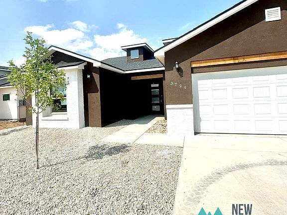 2nd image of 3721 Aquamarine Dr