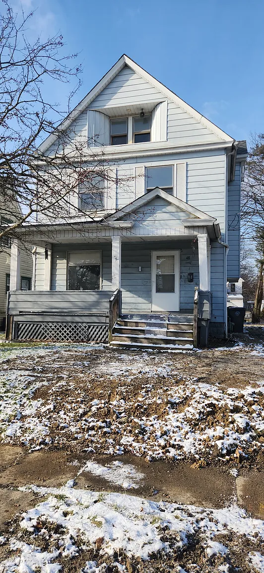 48 Eleanor Ave photo 1