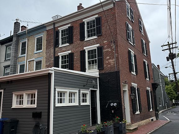 16 Church Street on the George Street side