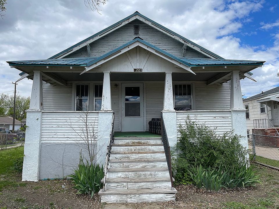 1st image of 1221 W 2nd St