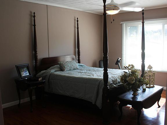 4th image of 4934 Kingman Dr
