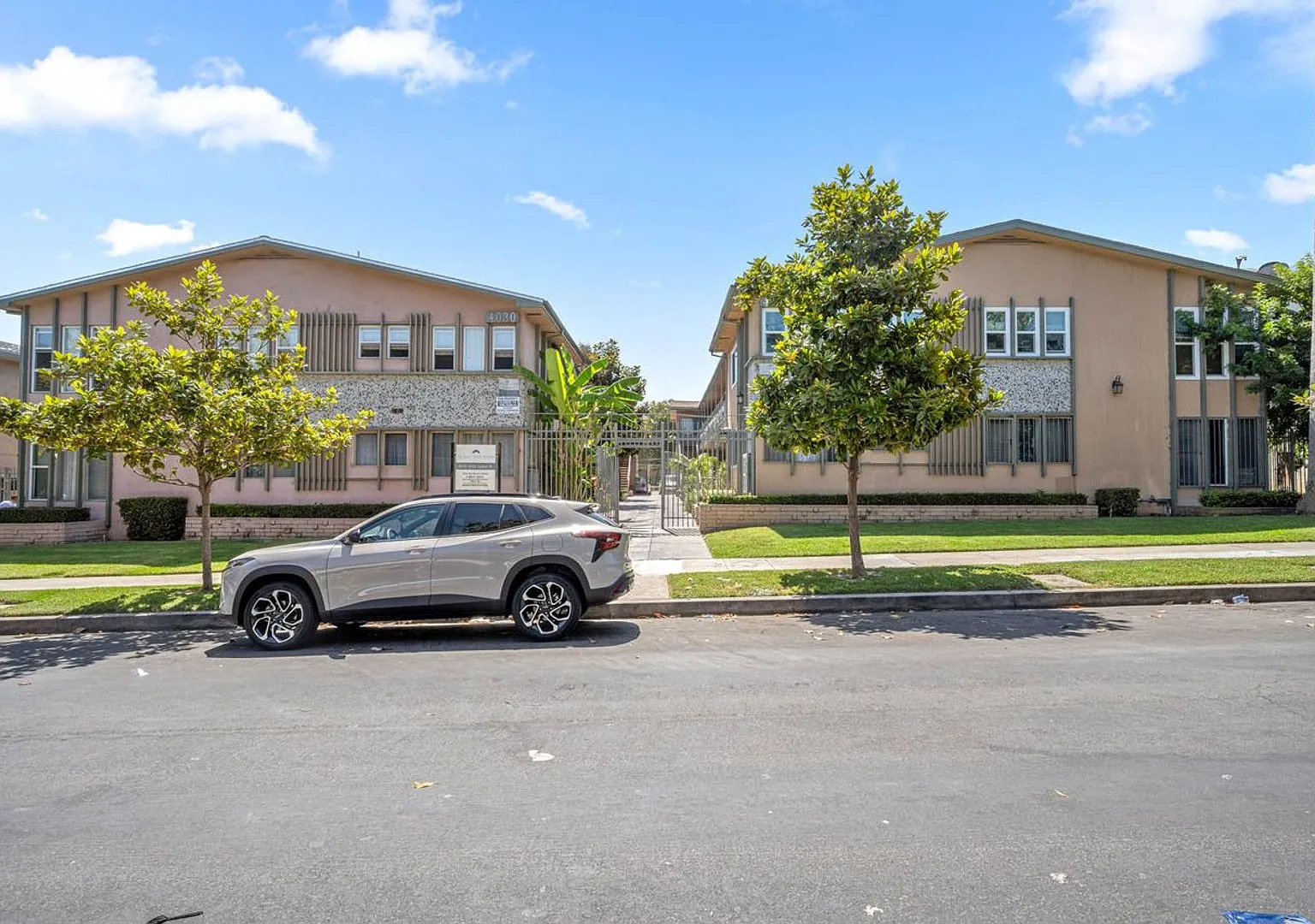 4030 & 4036 S Gelber Pl — Photo 1