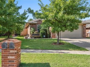 12368 SW 6th St, Yukon, OK 73099