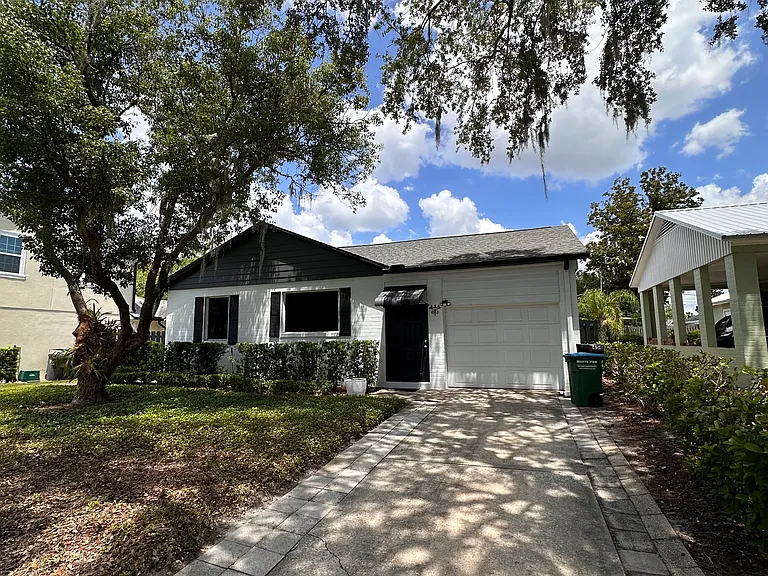 454 Shoreview Ave — Photo 1