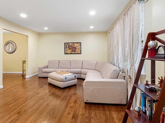 5th image of 26 Park Ave
