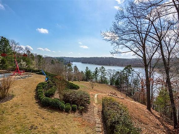 5th image of 2792 War Hill Park Rd