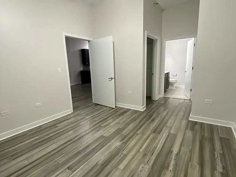901 W Madison St #912 — Photo 9