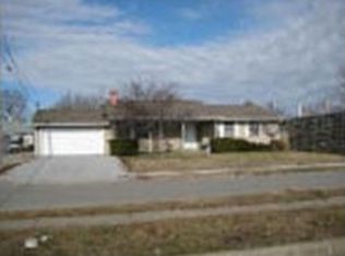 6 Virginia Rd, Harrisburg, IL 62946