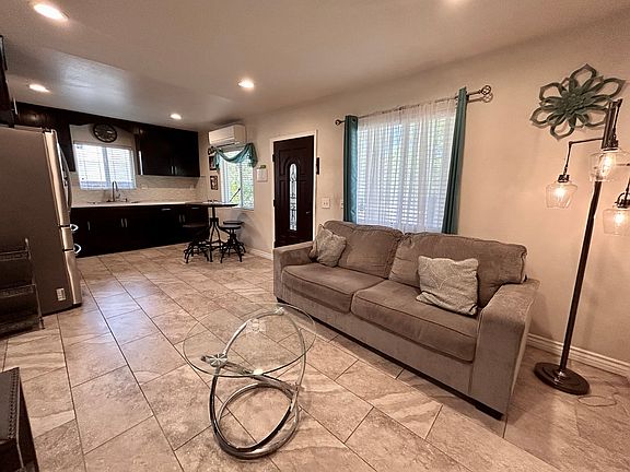 5th image of 1366 N Soto St