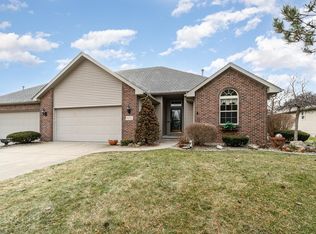 4072 Creekwood Cir, Bay City, MI 48706