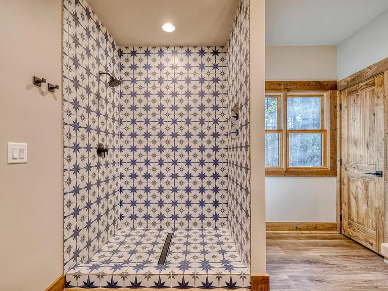 200 E Ridge Ln — Photo 10