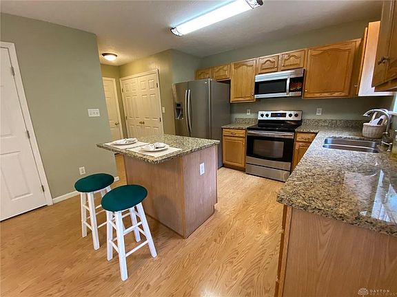 3rd image of 4281 Bristol Dr