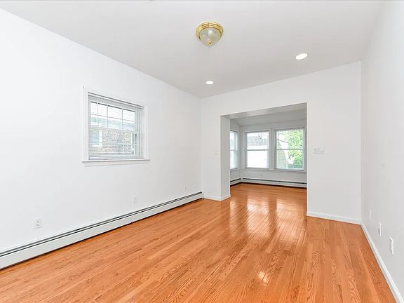 3rd image of 8035 234th St