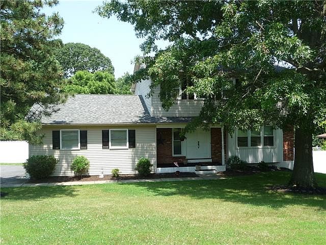 1st image of 409 Stella Dr