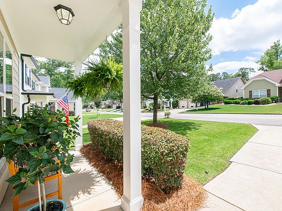 3rd image of 2609 Sherborne Ct