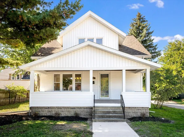 424 Van Raalte Ave, Holland, MI 49423
