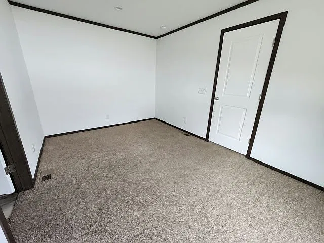 3 bed, 960 sqft, $1,335 — Photo 4