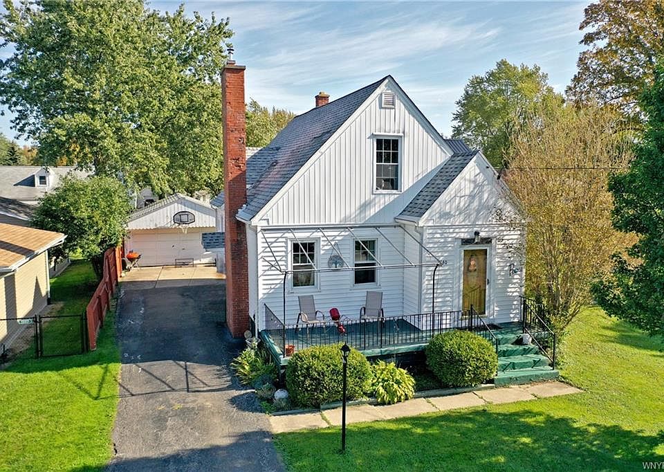 1st image of 2640 Oakwood Ave