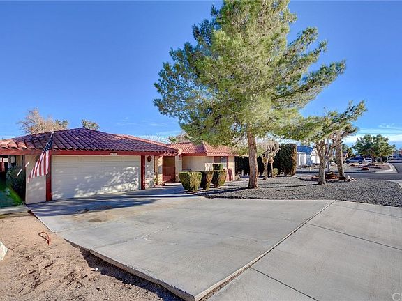 2nd image of 27955 Fairacres Ln