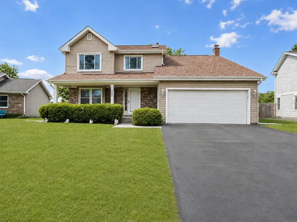 323 Farmhill Cir, Wauconda, IL 60084