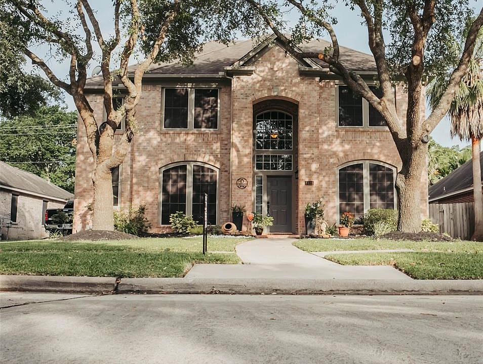1st image of 4428 Running Pine Dr