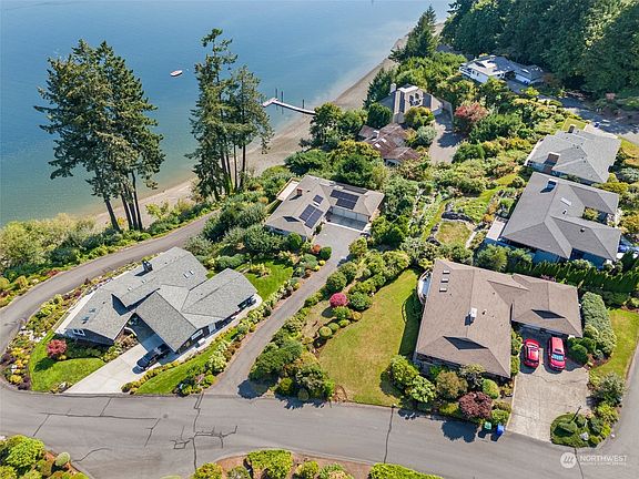 2nd image of 3130 Old Port Drive NW