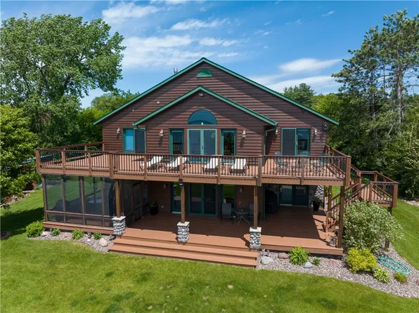 107 E Lake Drive, Shell Lake, WI 54871