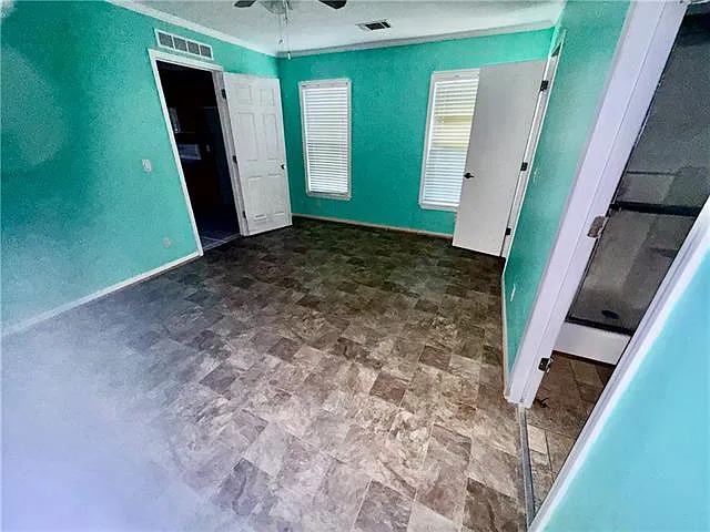 3 bed, 2.0 bath, 1000 sqft, $1,200 — Photo 4