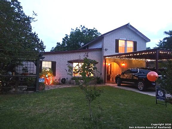 3rd image of 226 Ravenhill Dr