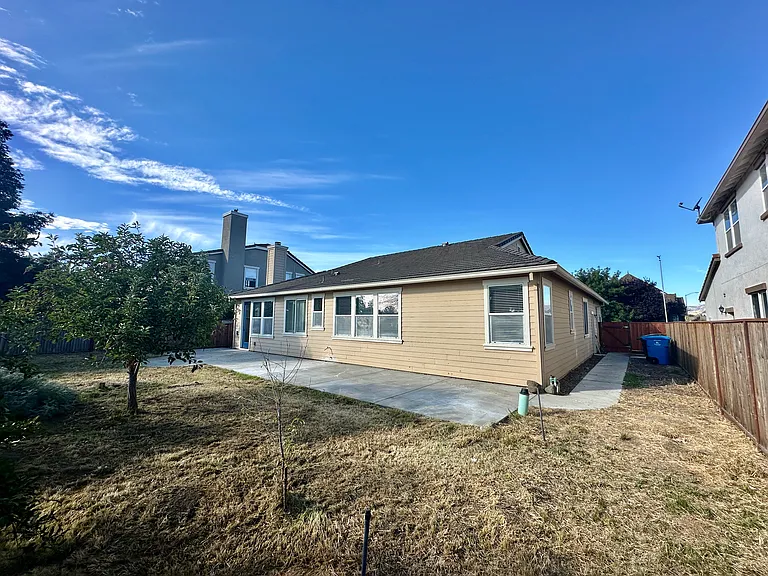907 Star Tulip Dr — Photo 33