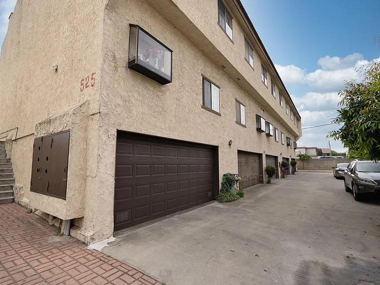 525 N Alhambra Ave #C — Photo 31